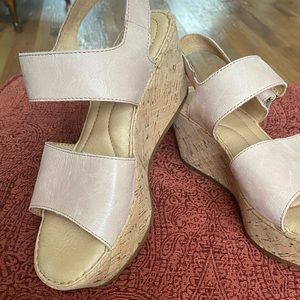 BØRN Platform Wedge Sandal - size 8